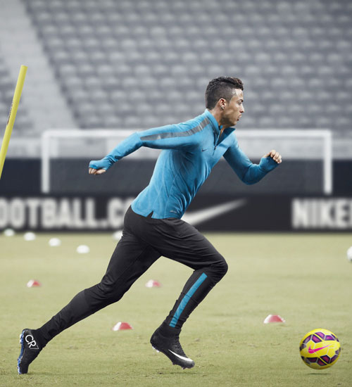 Ronaldo nike mercurial store
